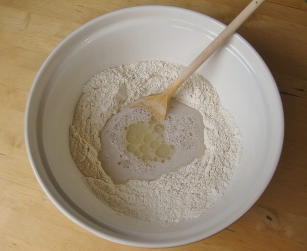 mixing-the-wet-and-dry-ingredients